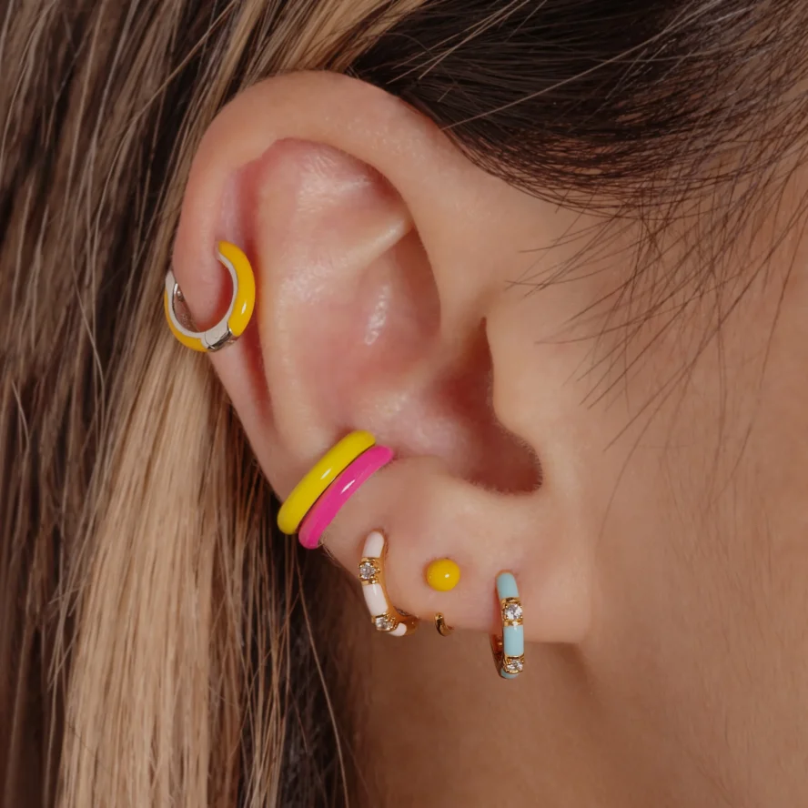 Anting hoop klasik